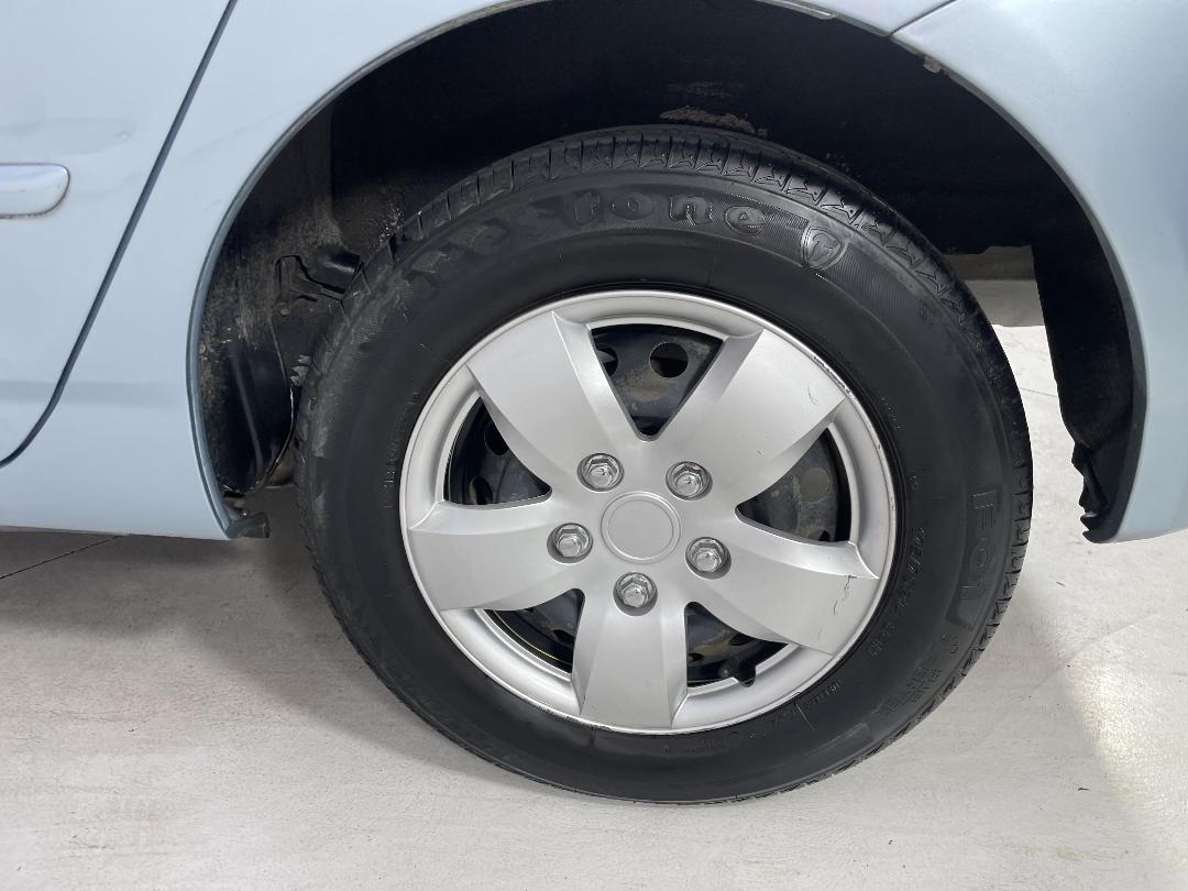 Photo '11' of Toyota Allex Photo '11' of Toyota Allex