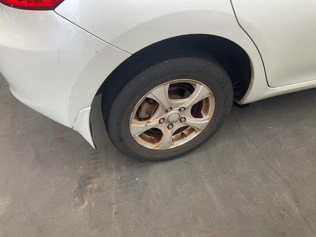 Photo '13' of Toyota Auris