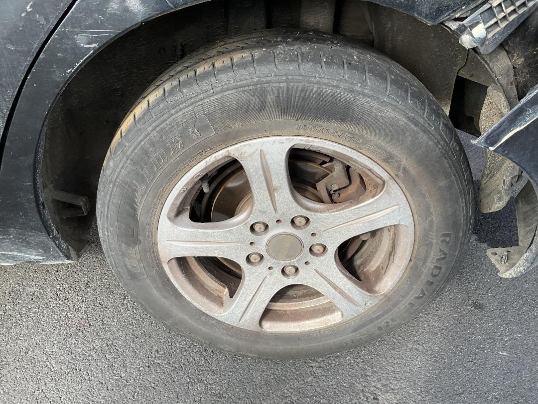 Photo '11' of Toyota Auris