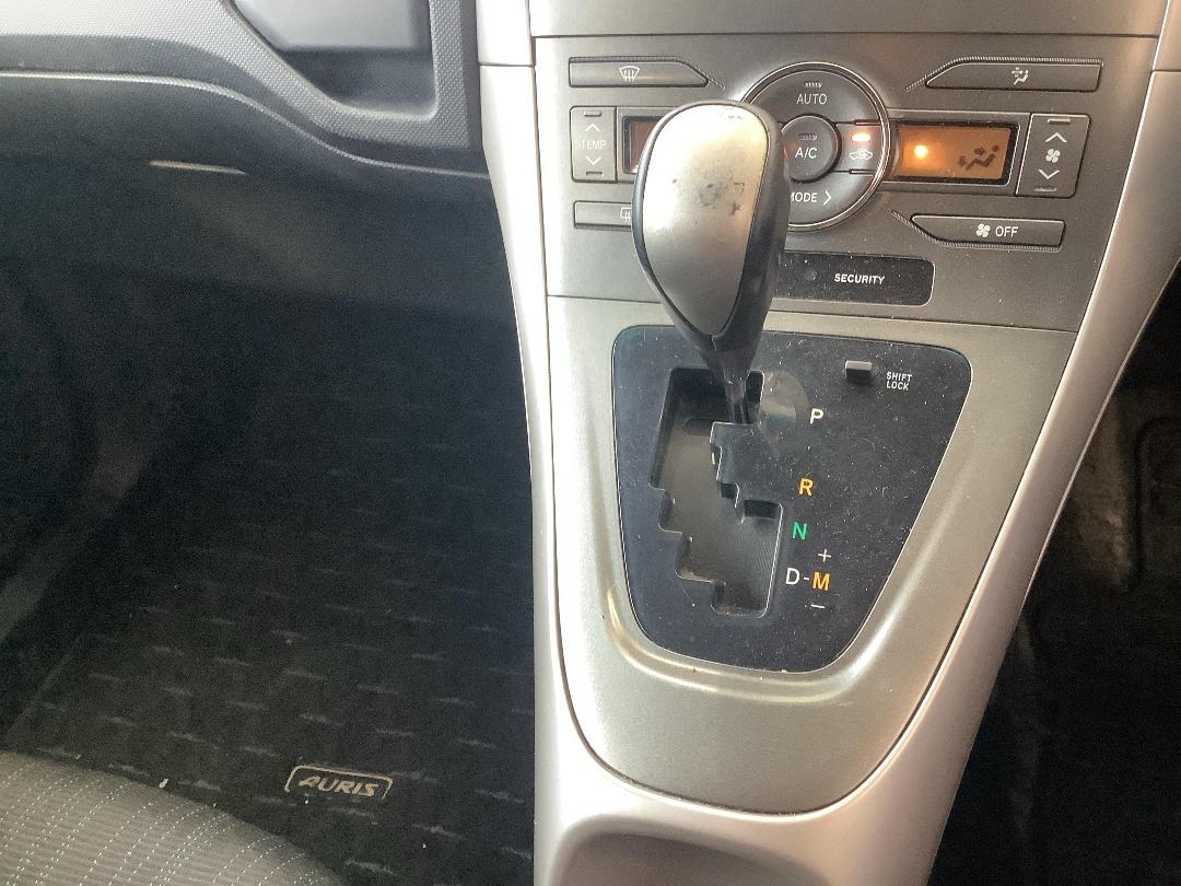 Photo '14' of Toyota Auris Photo '14' of Toyota Auris