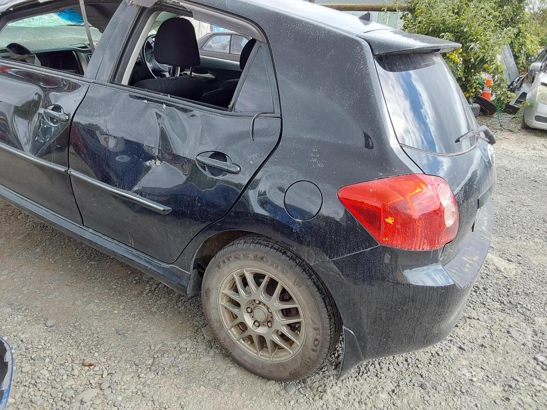 Photo '4' of Toyota Auris Photo '4' of Toyota Auris