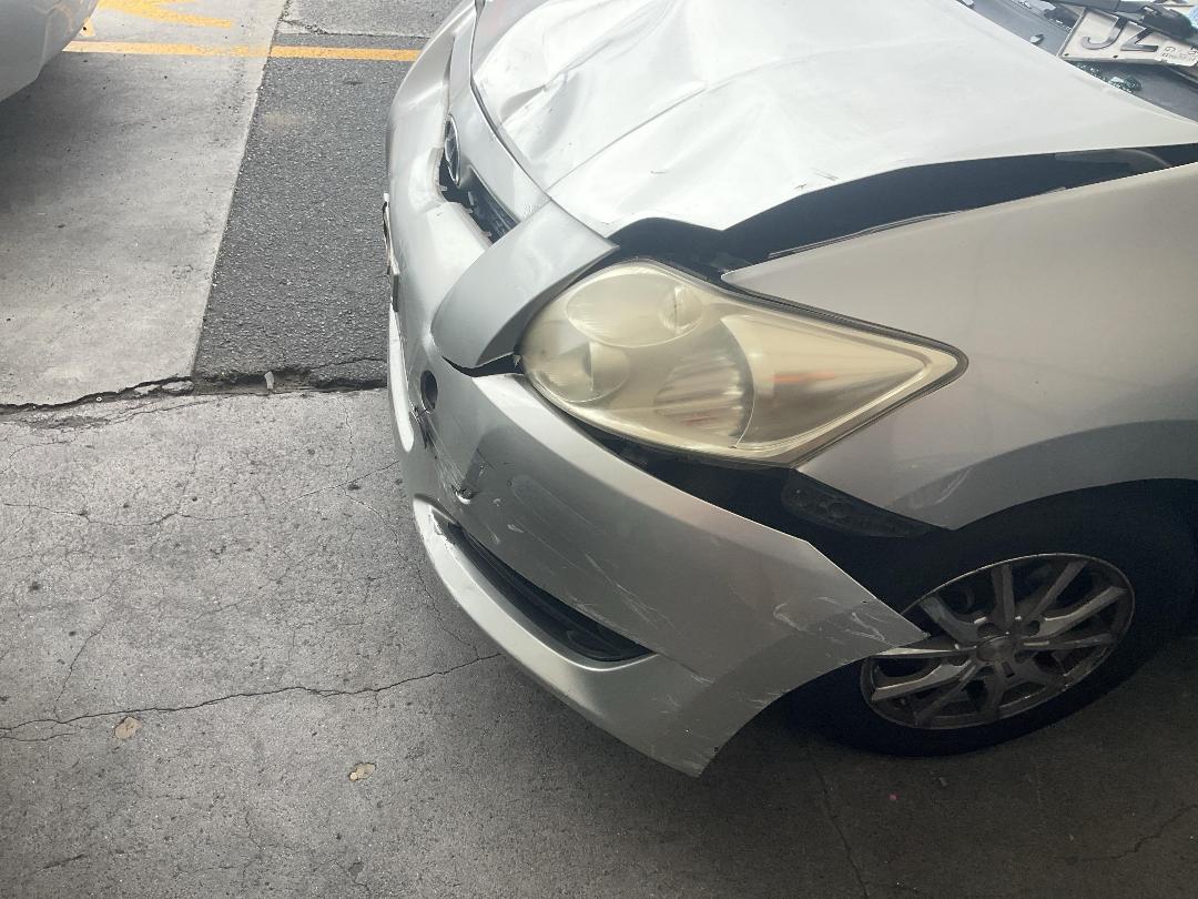 Photo '8' of Toyota Auris