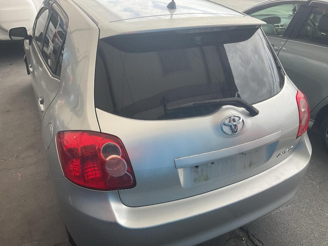 Photo '11' of Toyota Auris