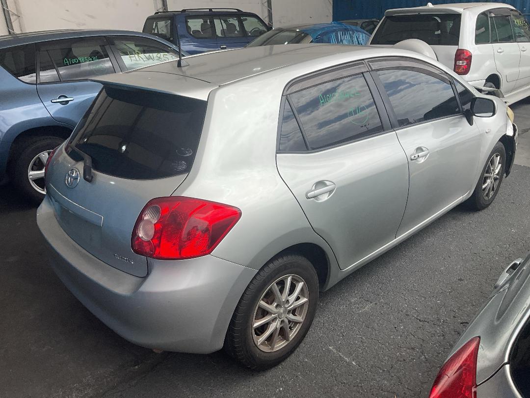 Photo '12' of Toyota Auris