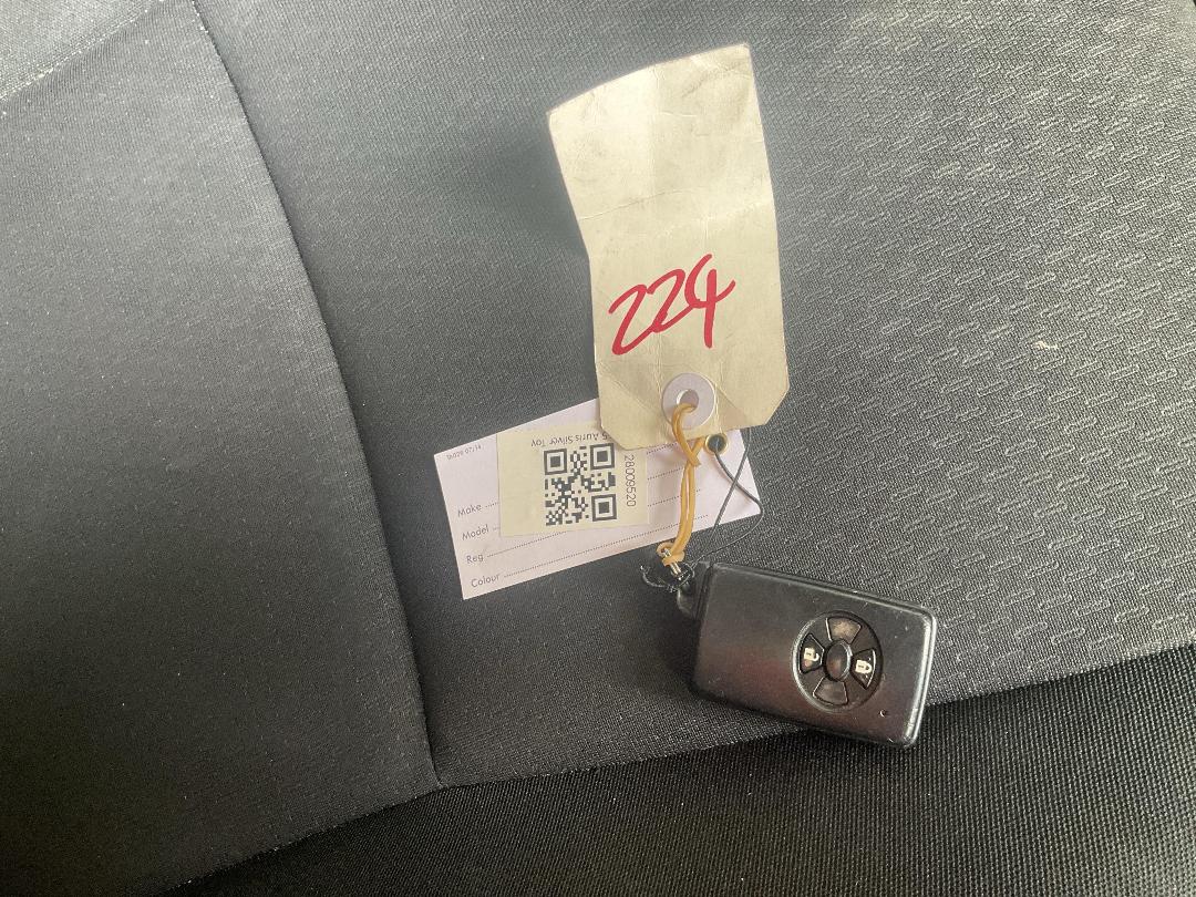 Photo '18' of Toyota Auris