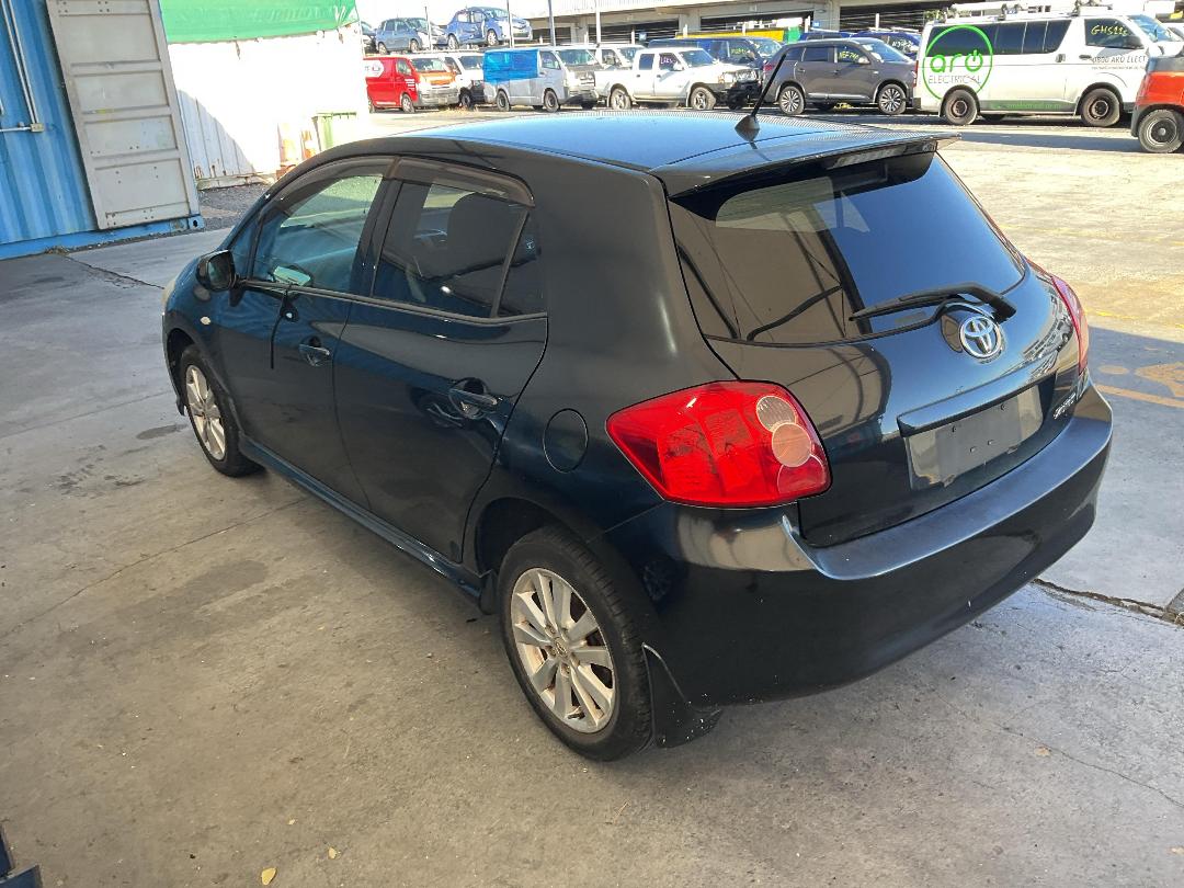 Photo '10' of Toyota Auris