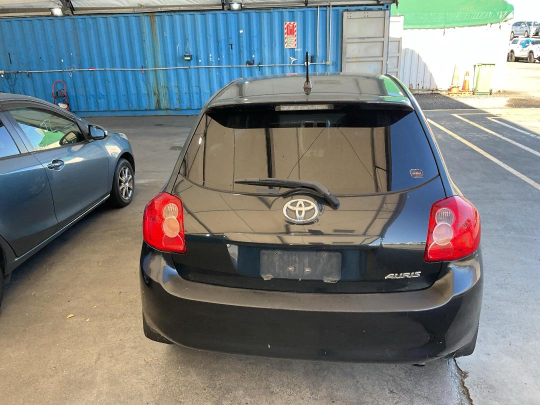 Photo '13' of Toyota Auris