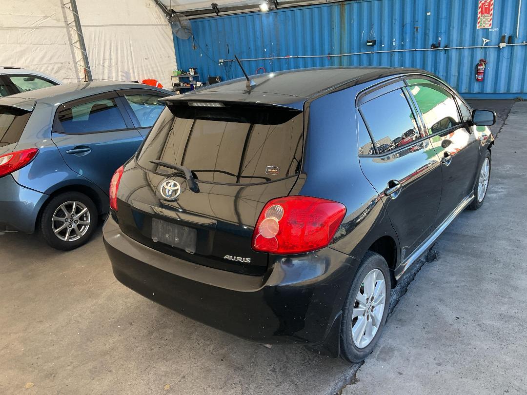 Photo '14' of Toyota Auris