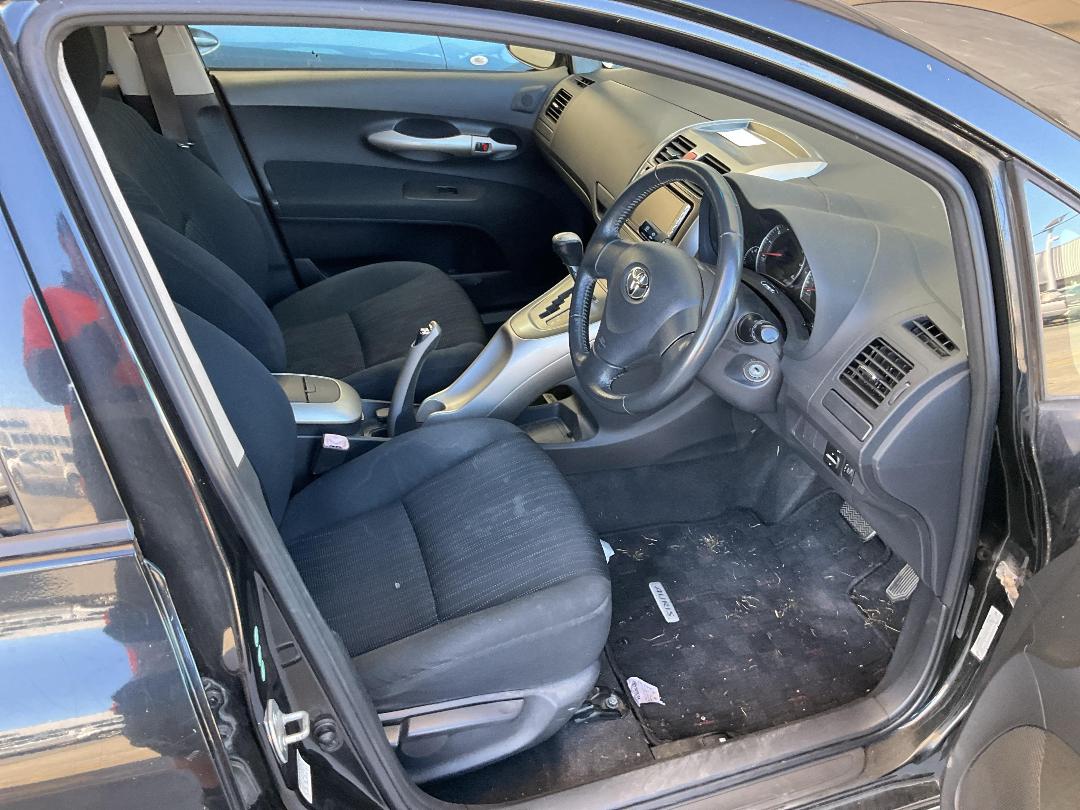 Photo '22' of Toyota Auris