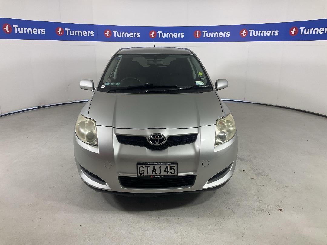 Photo '2' of Toyota Auris Photo '2' of Toyota Auris