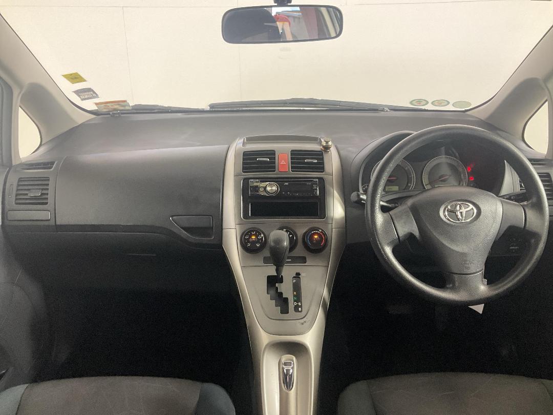 Photo '17' of Toyota Auris Photo '17' of Toyota Auris