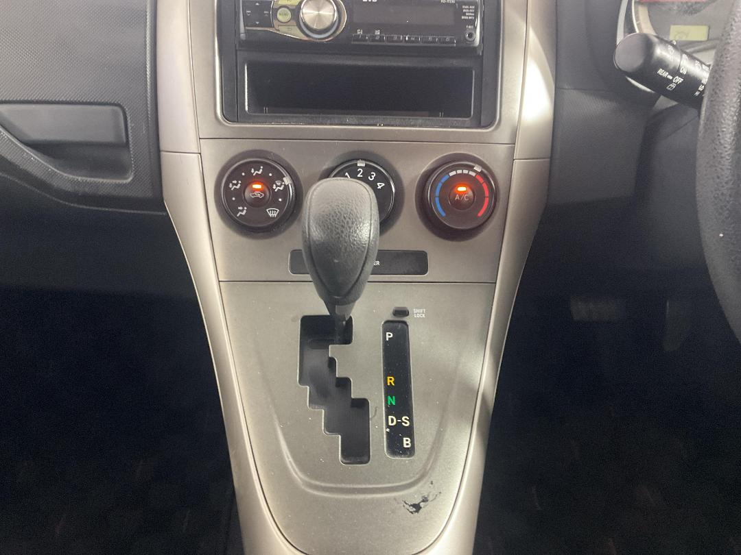 Photo '18' of Toyota Auris Photo '18' of Toyota Auris