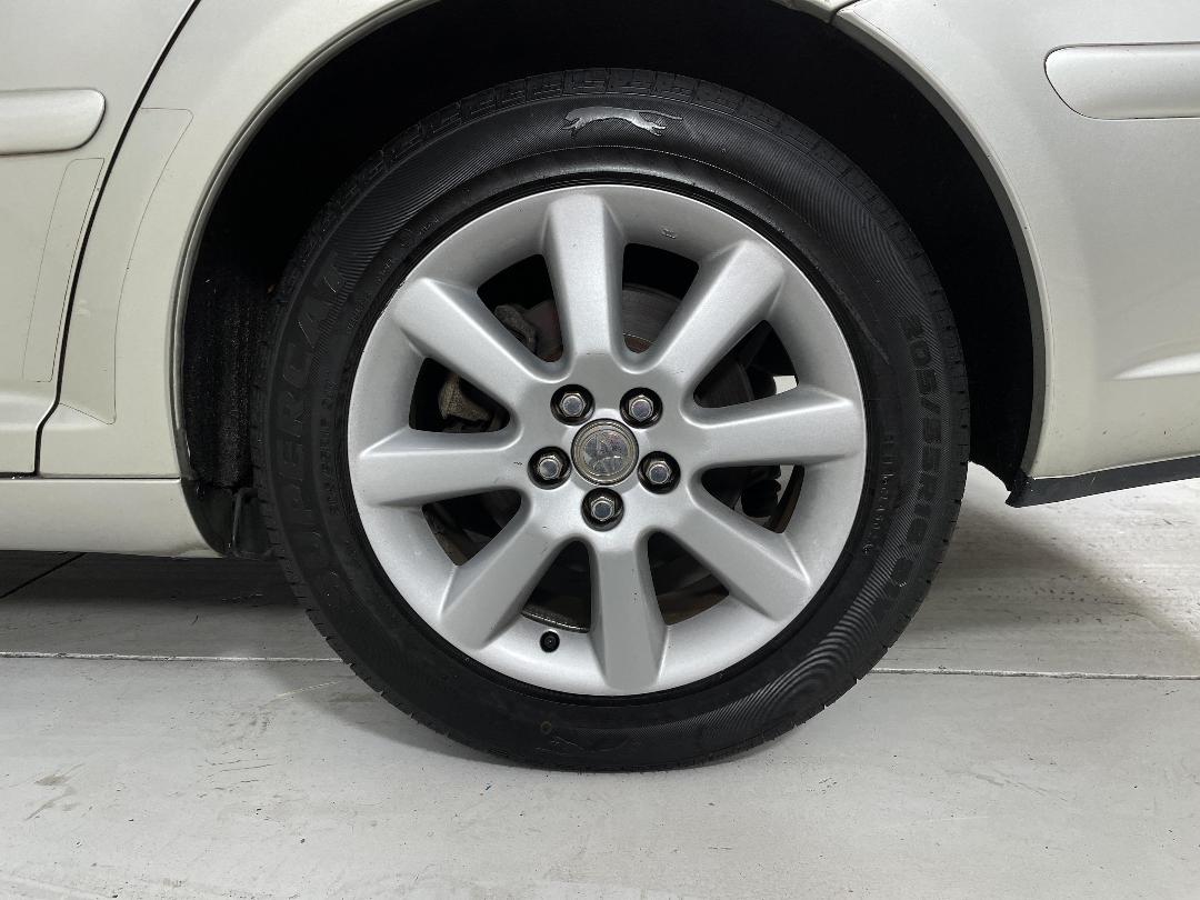 Photo '11' of Toyota Avensis Photo '11' of Toyota Avensis
