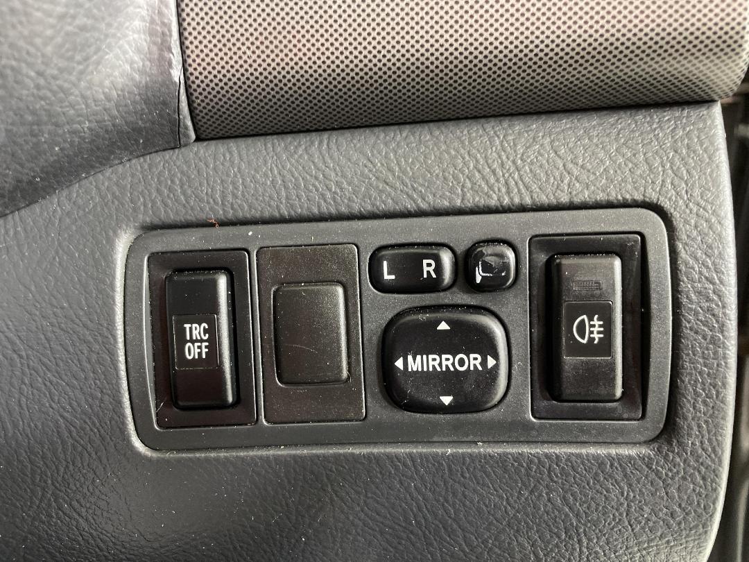 Photo '24' of Toyota Avensis Photo '24' of Toyota Avensis