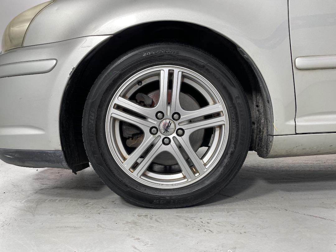 Photo '10' of Toyota Avensis Photo '10' of Toyota Avensis