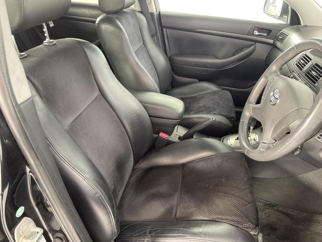 Photo '16' of Toyota Avensis Photo '16' of Toyota Avensis