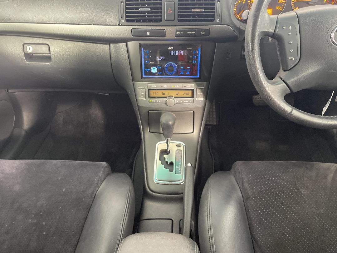 Photo '18' of Toyota Avensis Photo '18' of Toyota Avensis