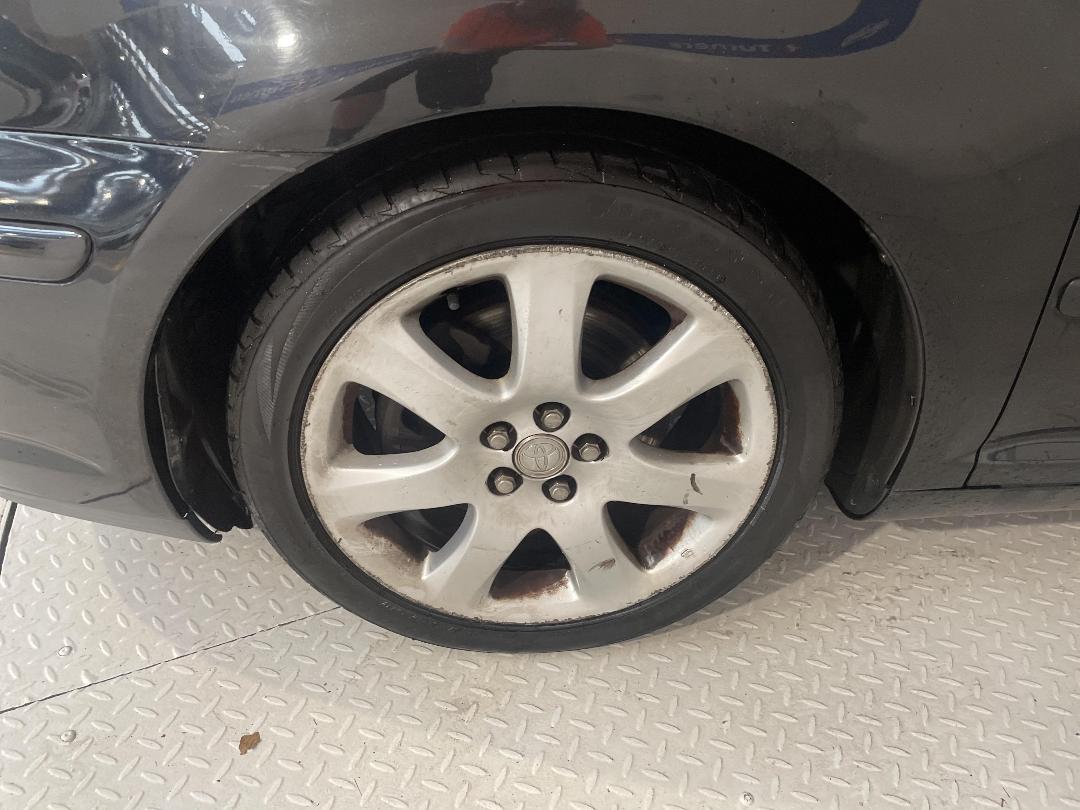 Photo '10' of Toyota Avensis