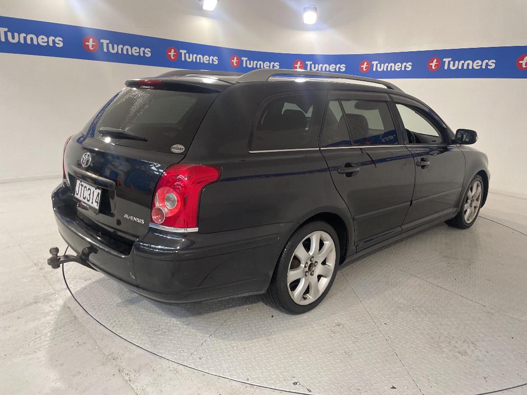 Photo '7' of Toyota Avensis