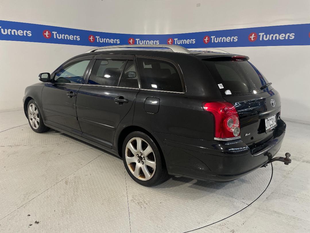 Photo '5' of Toyota Avensis