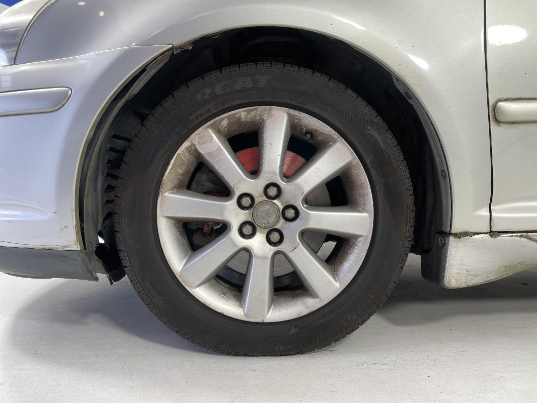 Photo '5' of Toyota Avensis