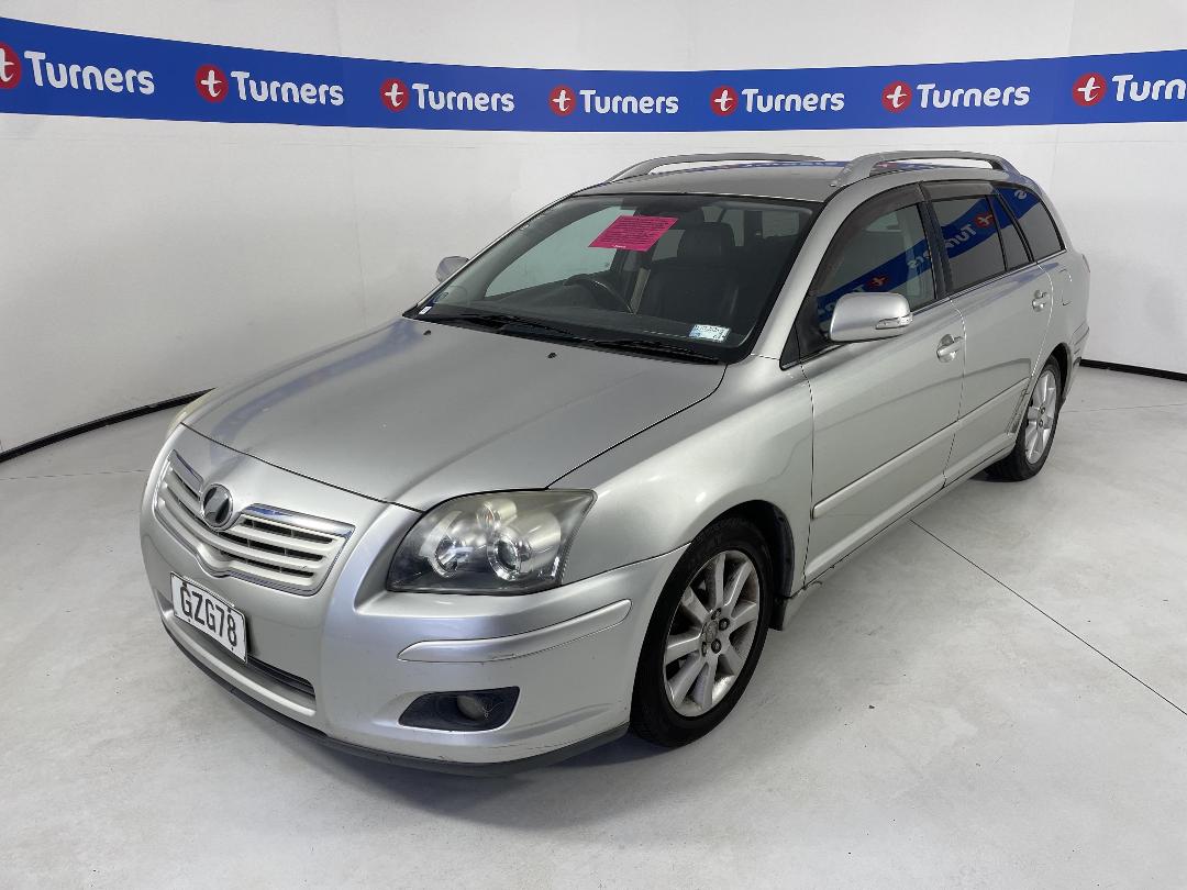 Photo '4' of Toyota Avensis