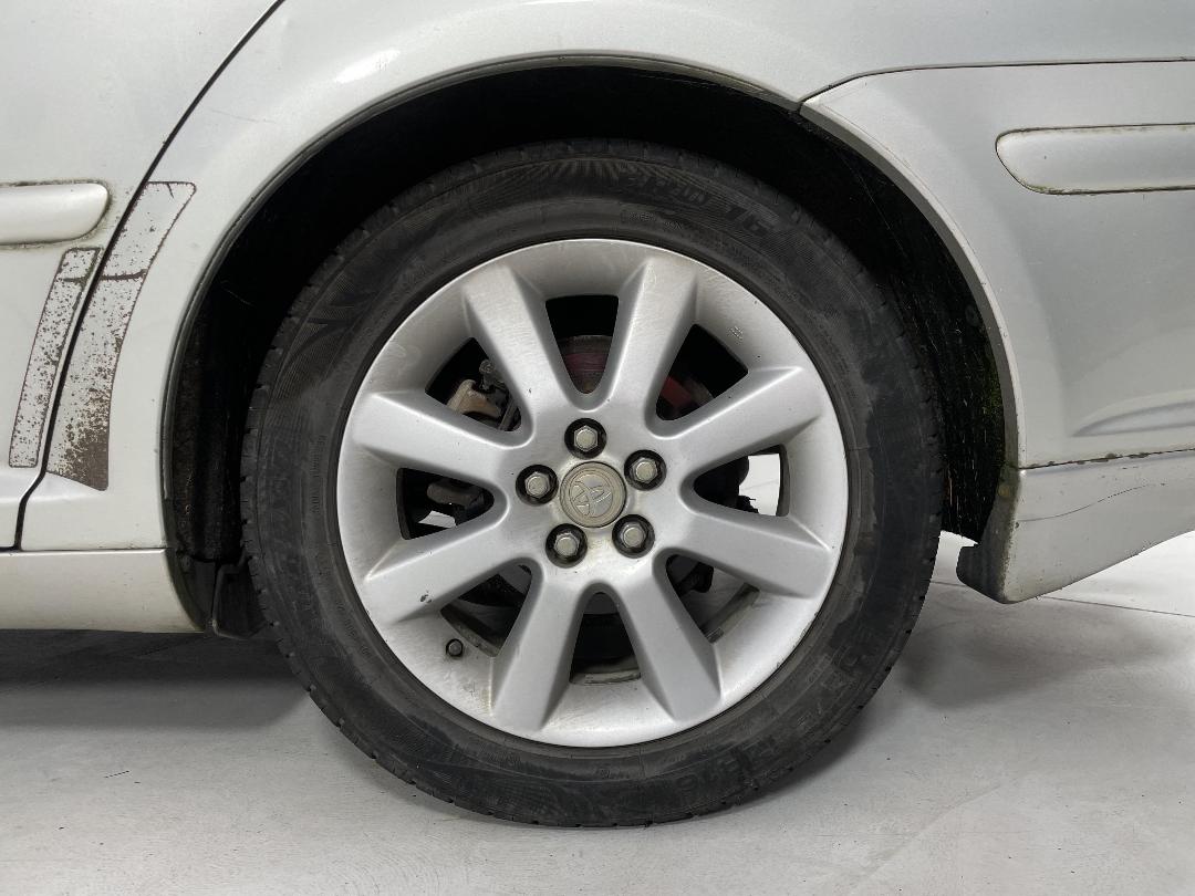 Photo '11' of Toyota Avensis