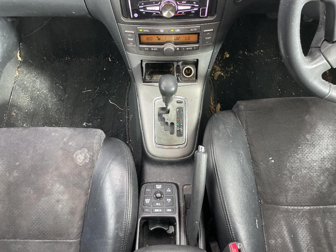 Photo '20' of Toyota Avensis