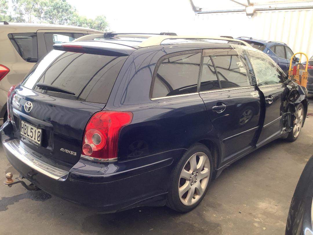 Photo '6' of Toyota Avensis