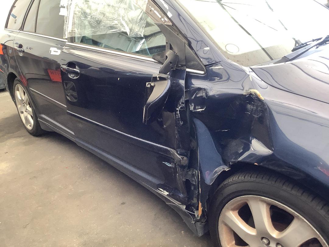 Photo '3' of Toyota Avensis