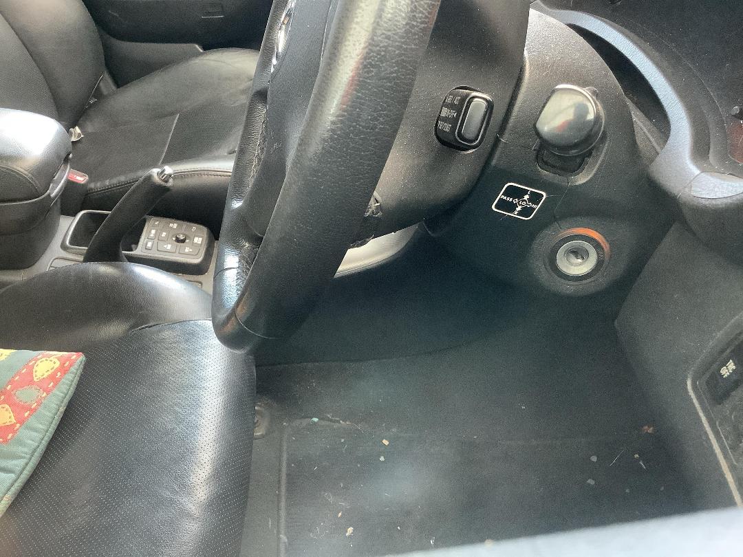 Photo '10' of Toyota Avensis