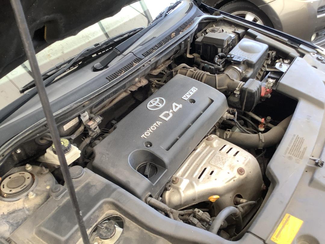 Photo '14' of Toyota Avensis