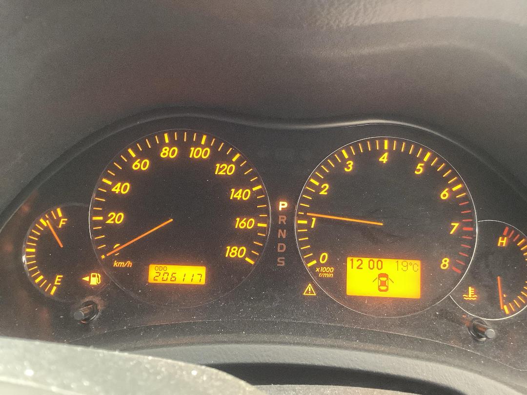 Photo '16' of Toyota Avensis