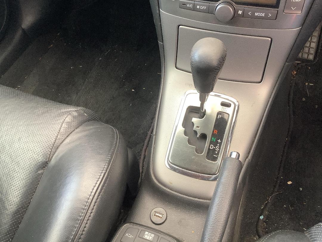 Photo '17' of Toyota Avensis