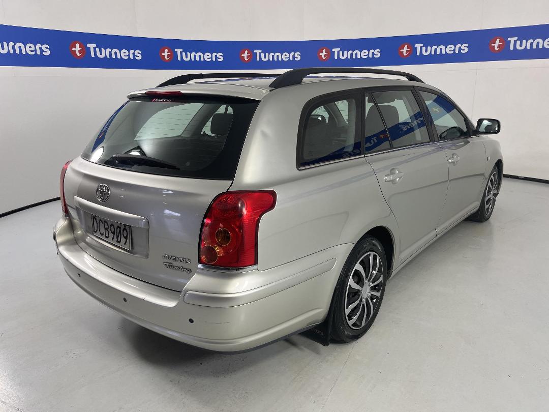 Photo '7' of Toyota Avensis