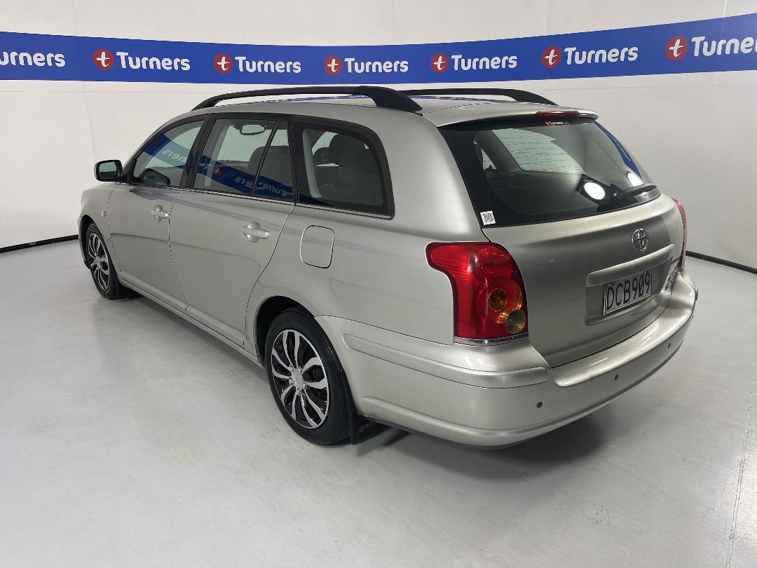 Photo '5' of Toyota Avensis