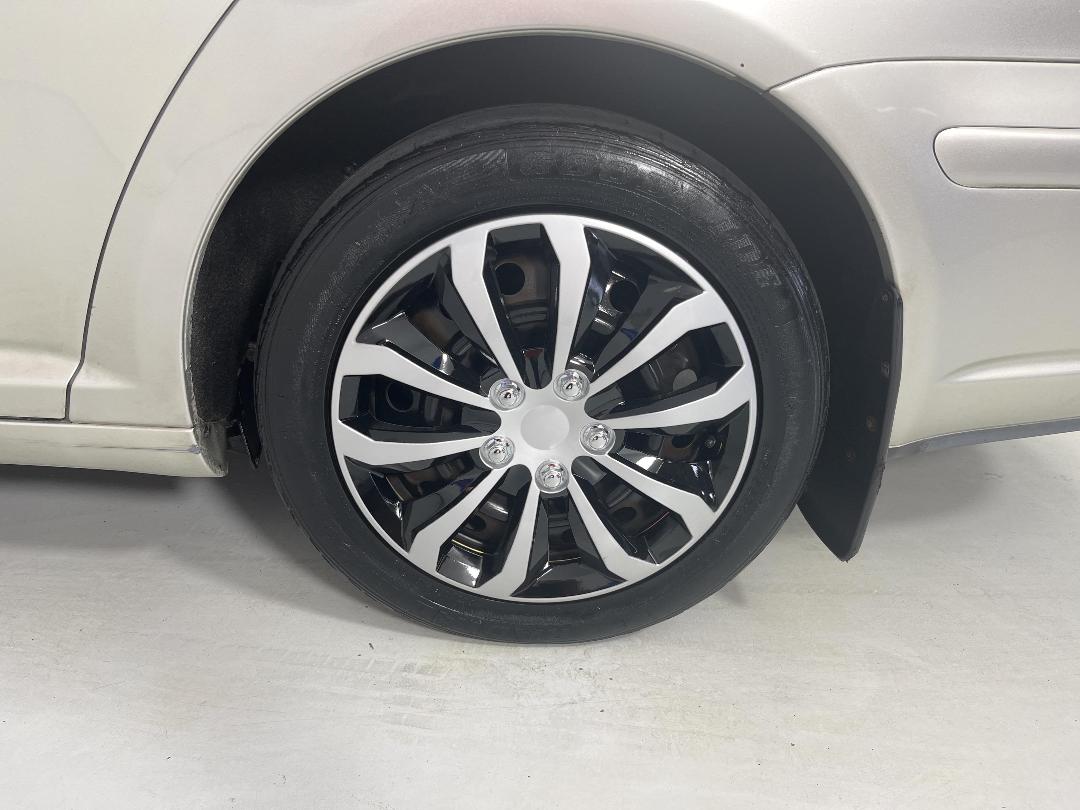 Photo '11' of Toyota Avensis