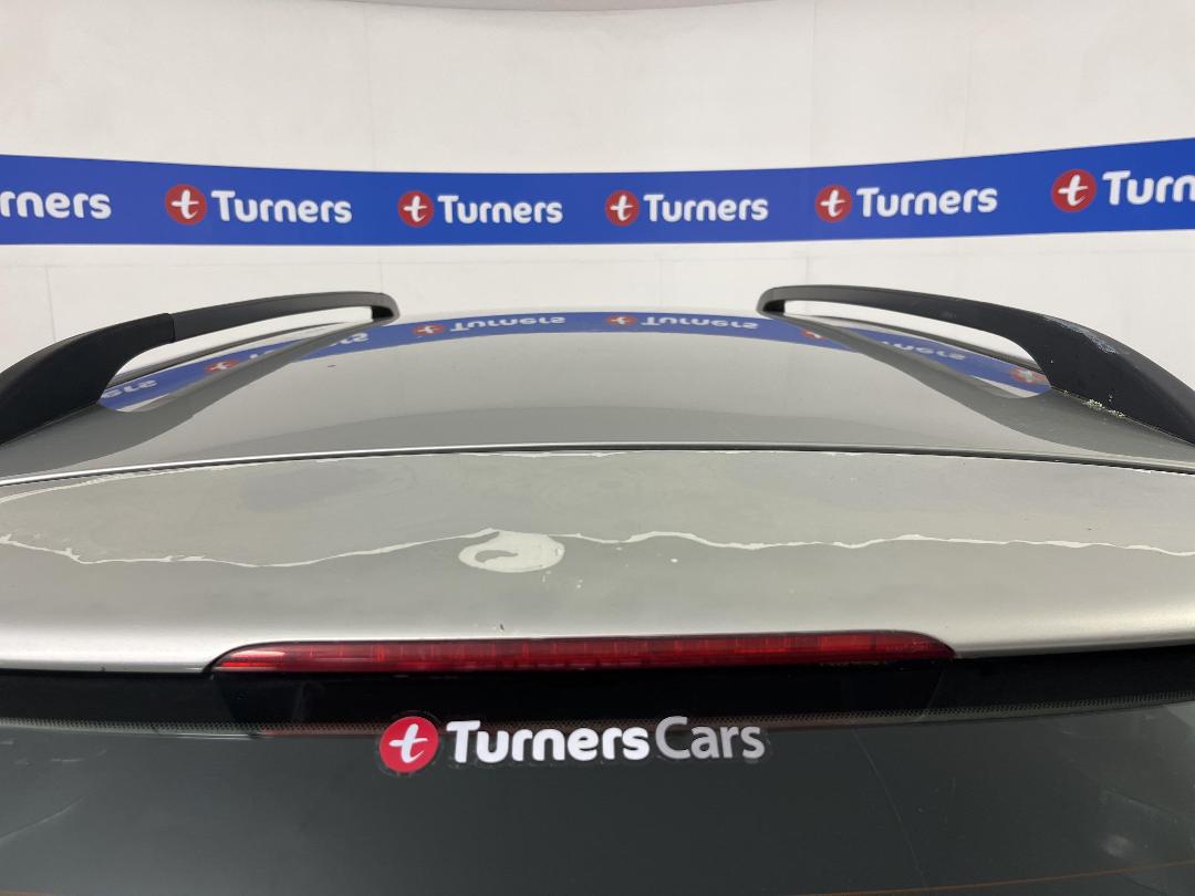 Photo '27' of Toyota Avensis