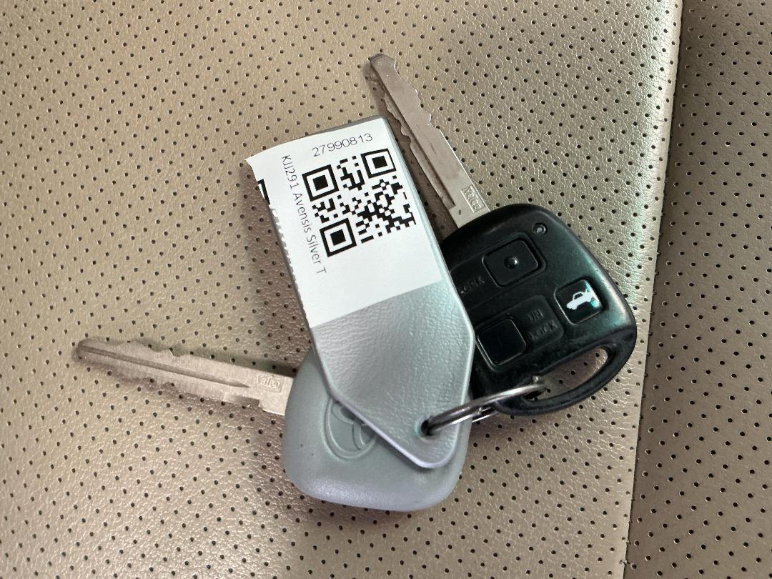 Photo '22' of Toyota Avensis Photo '22' of Toyota Avensis