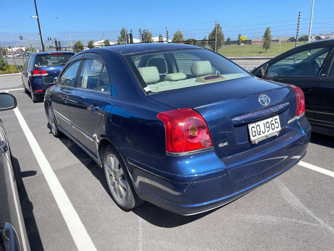 Photo '10' of Toyota Avensis Photo '10' of Toyota Avensis