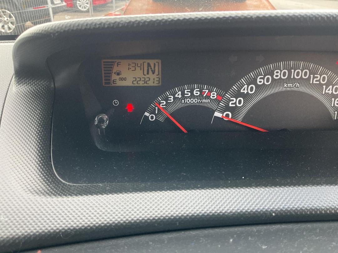 Photo '5' of Toyota BB