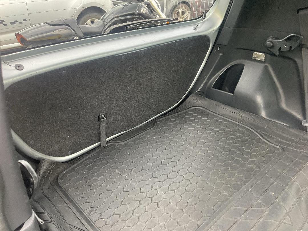 Photo '11' of Toyota BB