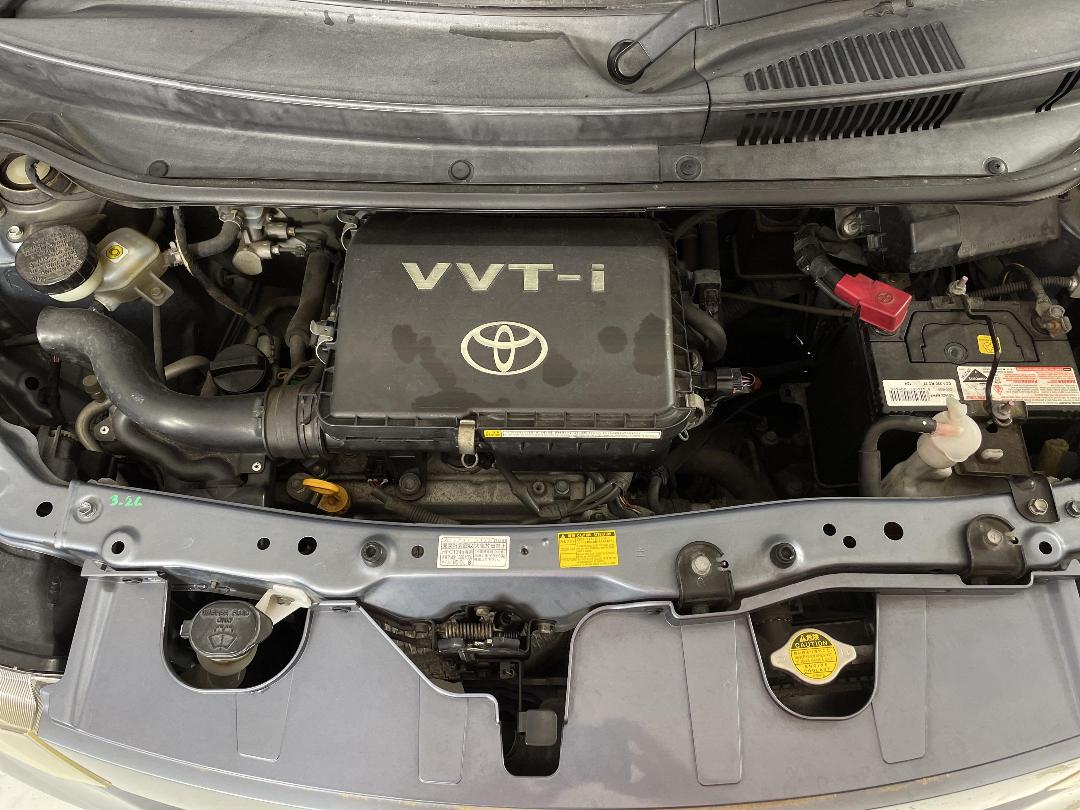 Photo '13' of Toyota BB