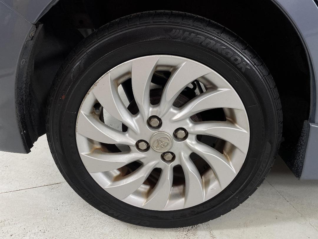 Photo '12' of Toyota BB