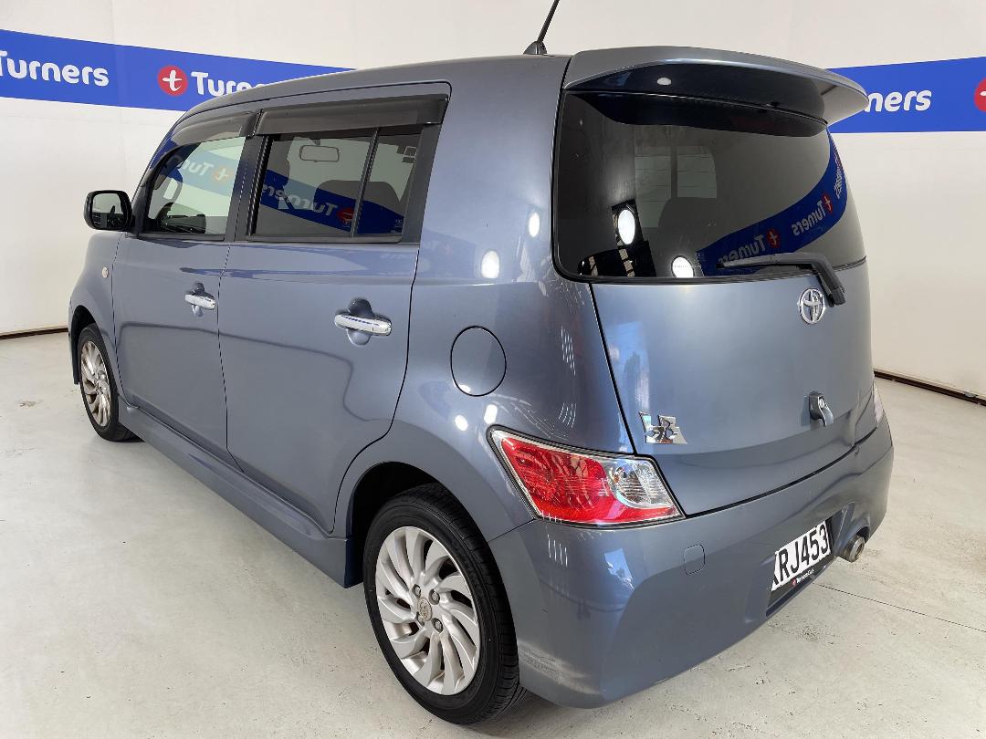 Photo '5' of Toyota BB