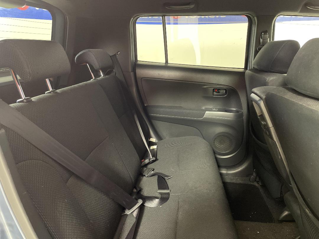 Photo '20' of Toyota BB