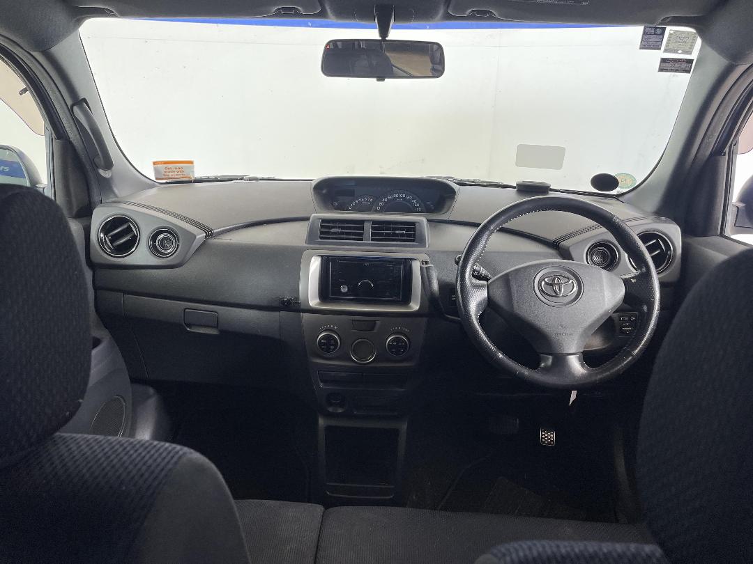 Photo '17' of Toyota BB