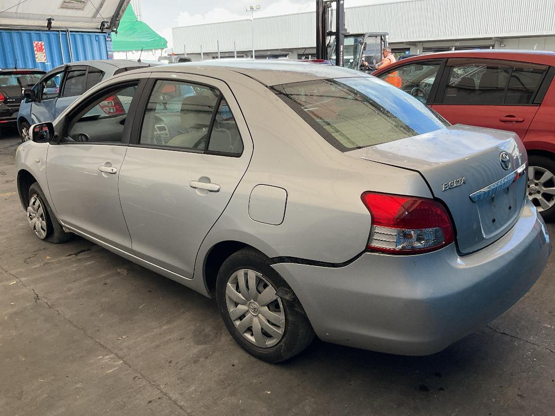 Photo '4' of Toyota Belta Photo '4' of Toyota Belta