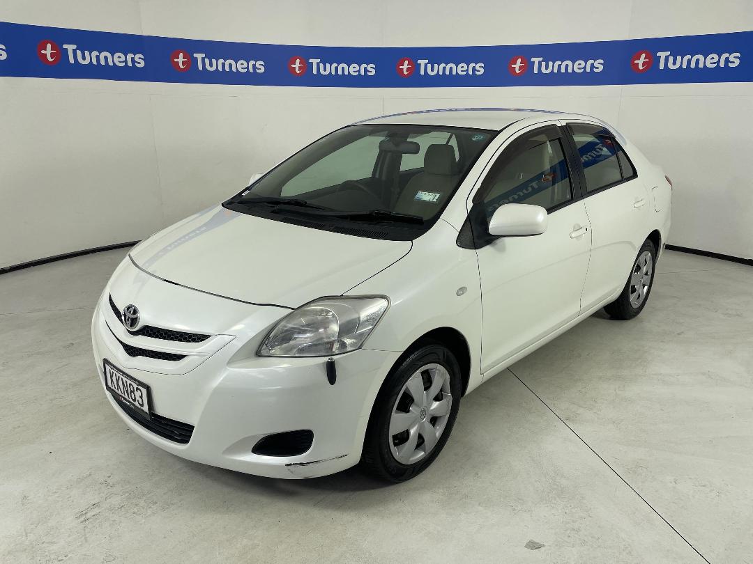 Photo '4' of Toyota Belta