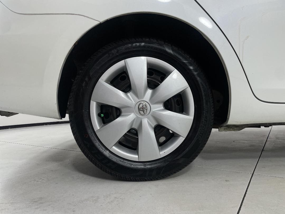 Photo '12' of Toyota Belta